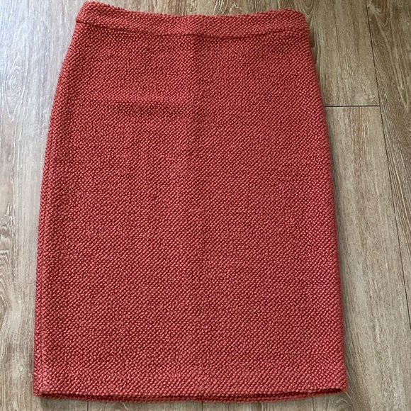 Armani Collezioni Pencil Skirt. Size -6/8 - Picture 5 of 11
